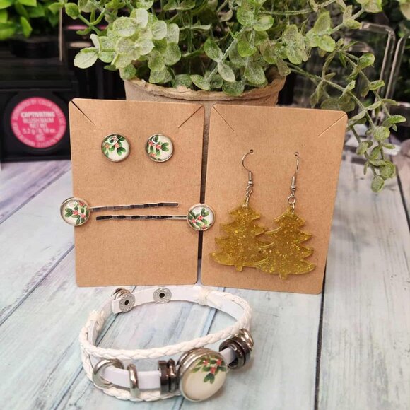 Christmas Jewelry Bundle - Picture 1 of 8